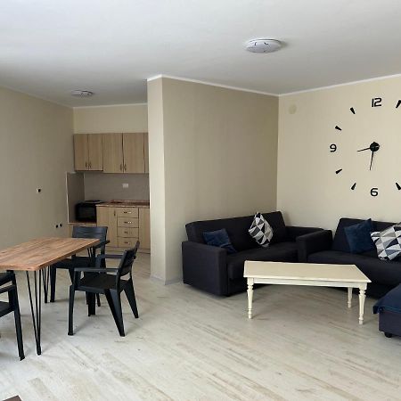 Apartment In Qerret Golem  Bagian luar foto