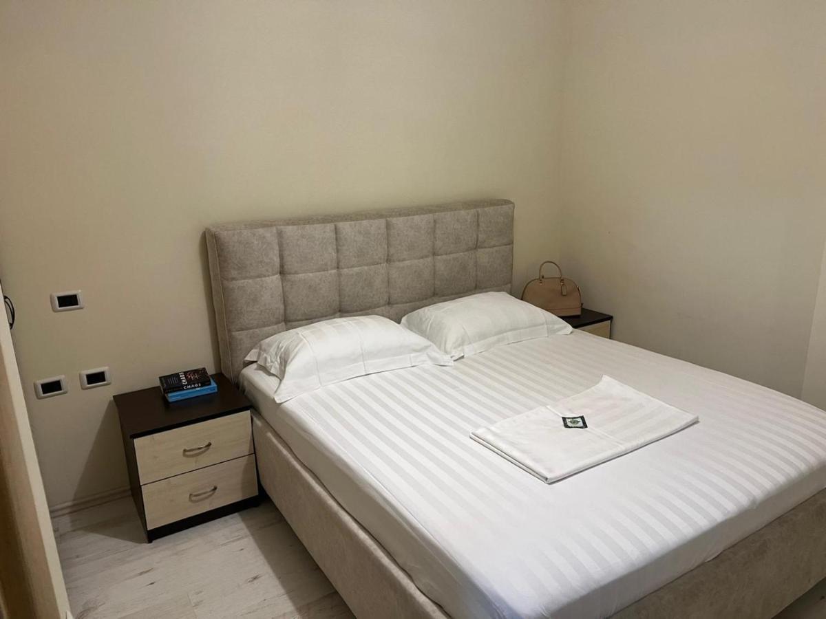 Apartment In Qerret Golem  Bagian luar foto