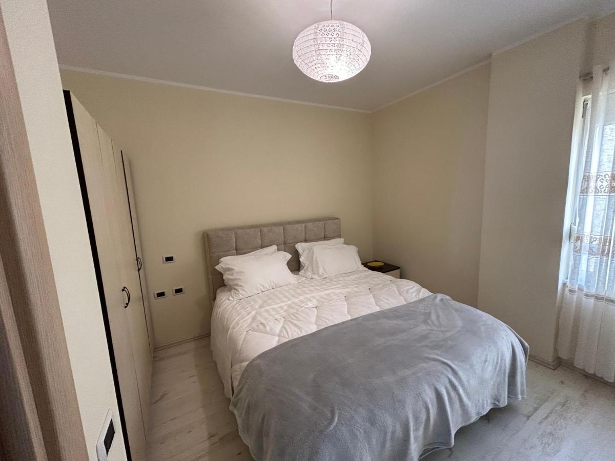 Apartment In Qerret Golem  Bagian luar foto