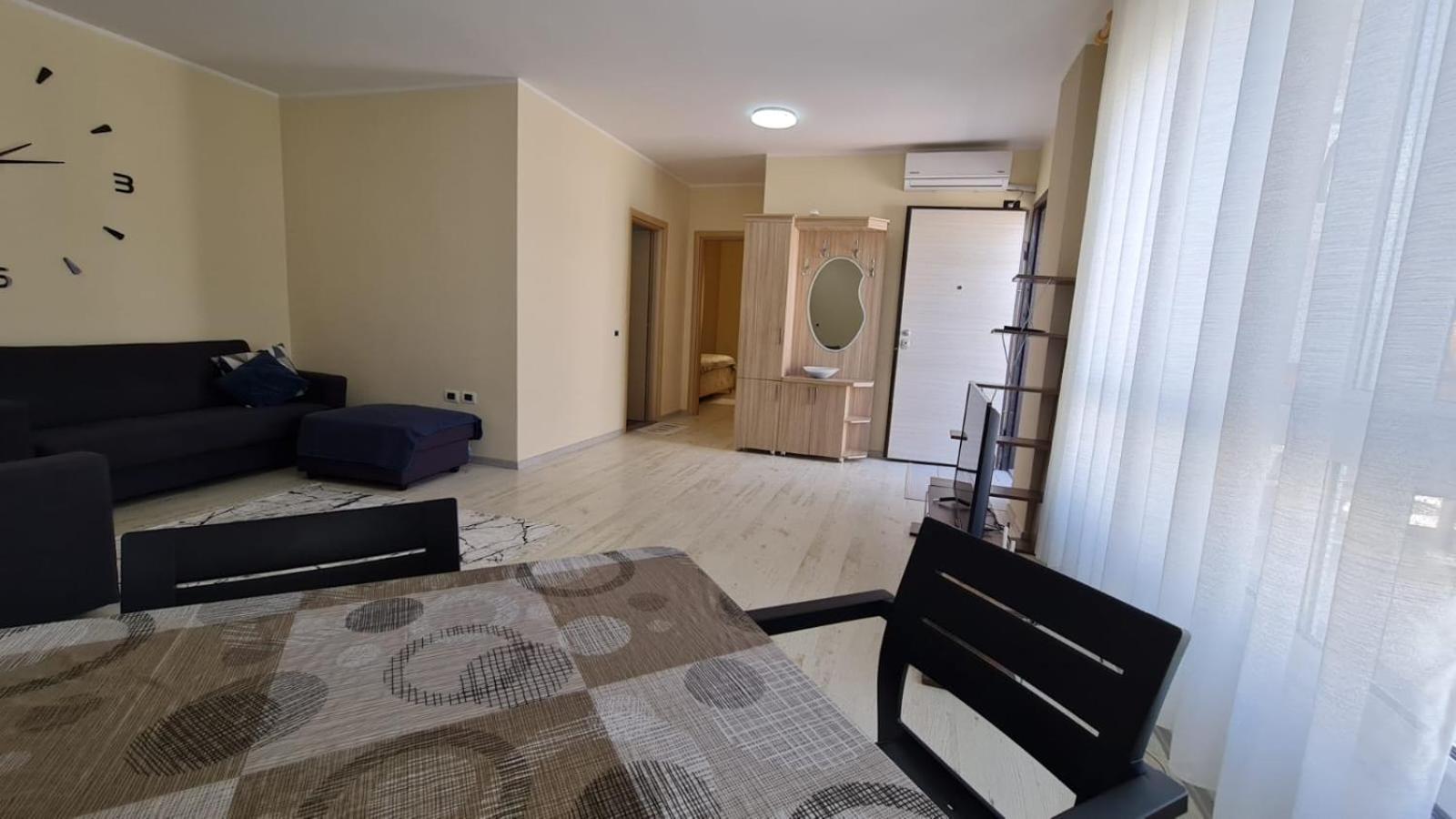 Apartment In Qerret Golem  Bagian luar foto